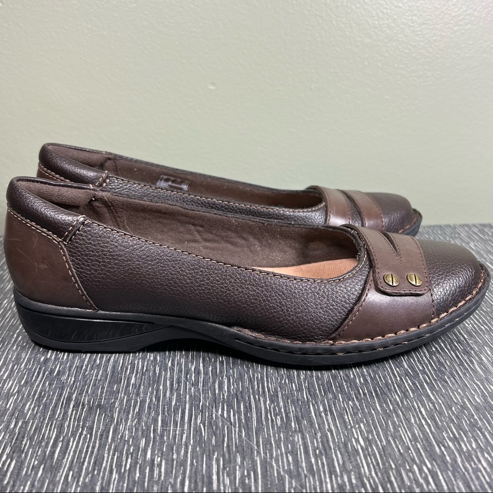 Clarks Collection Women’s Shoes 7 M Pegg Abbie Brown Pebbled Leather Slip-Ons